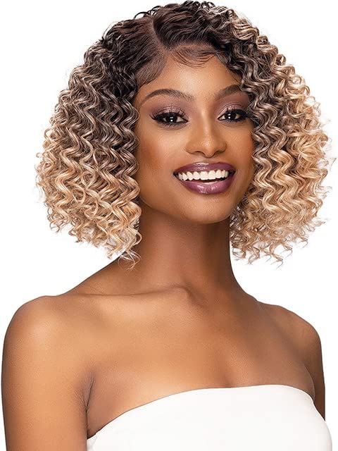 JANET MELT HD LACE FRONT WIG OASIS