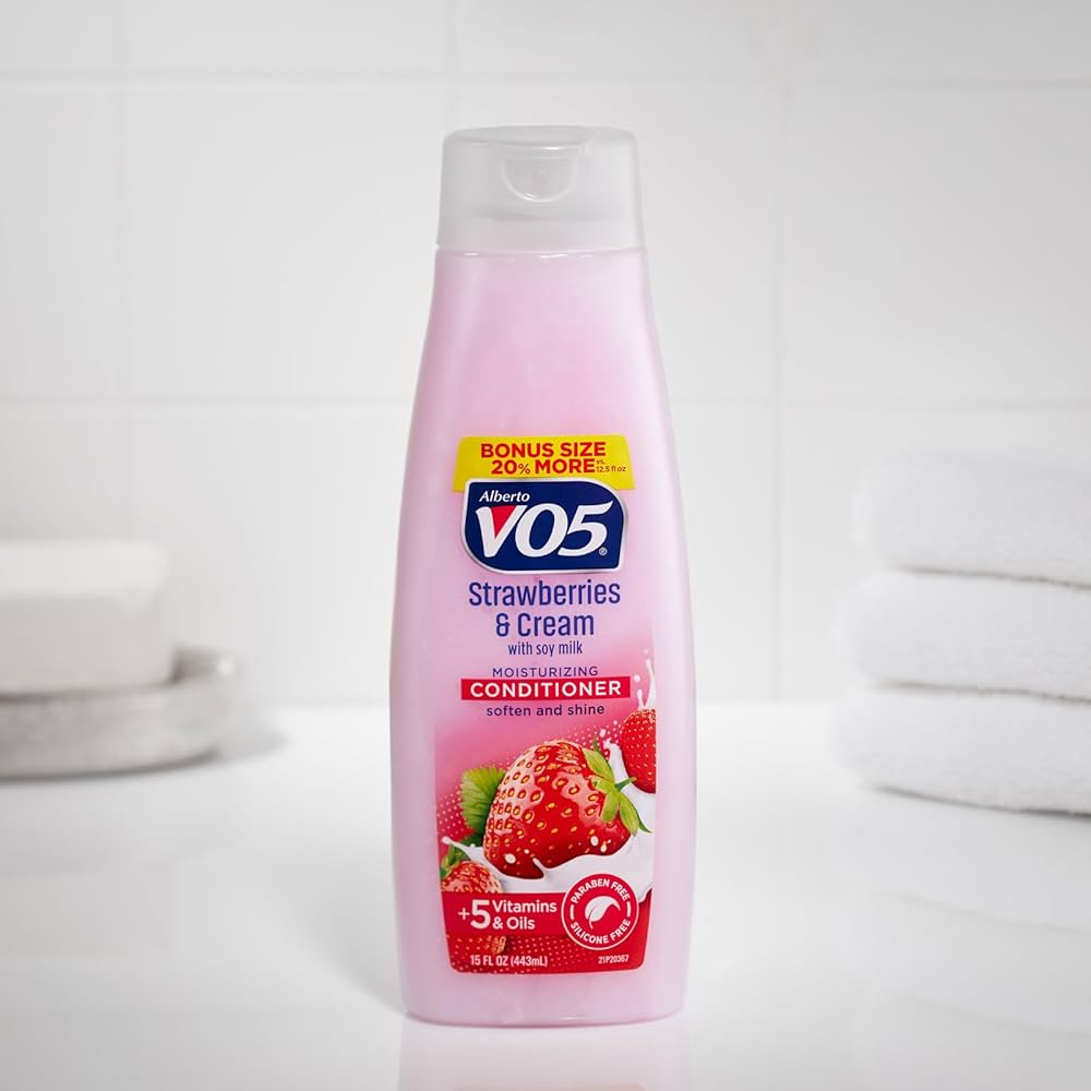 V05 STRAWBERRIES & CREAM WITH SOY MILK MOISTURIZING CONDITIONER