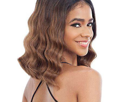 MODEL MODEL LACE FRONT E.O.P 702 WIG